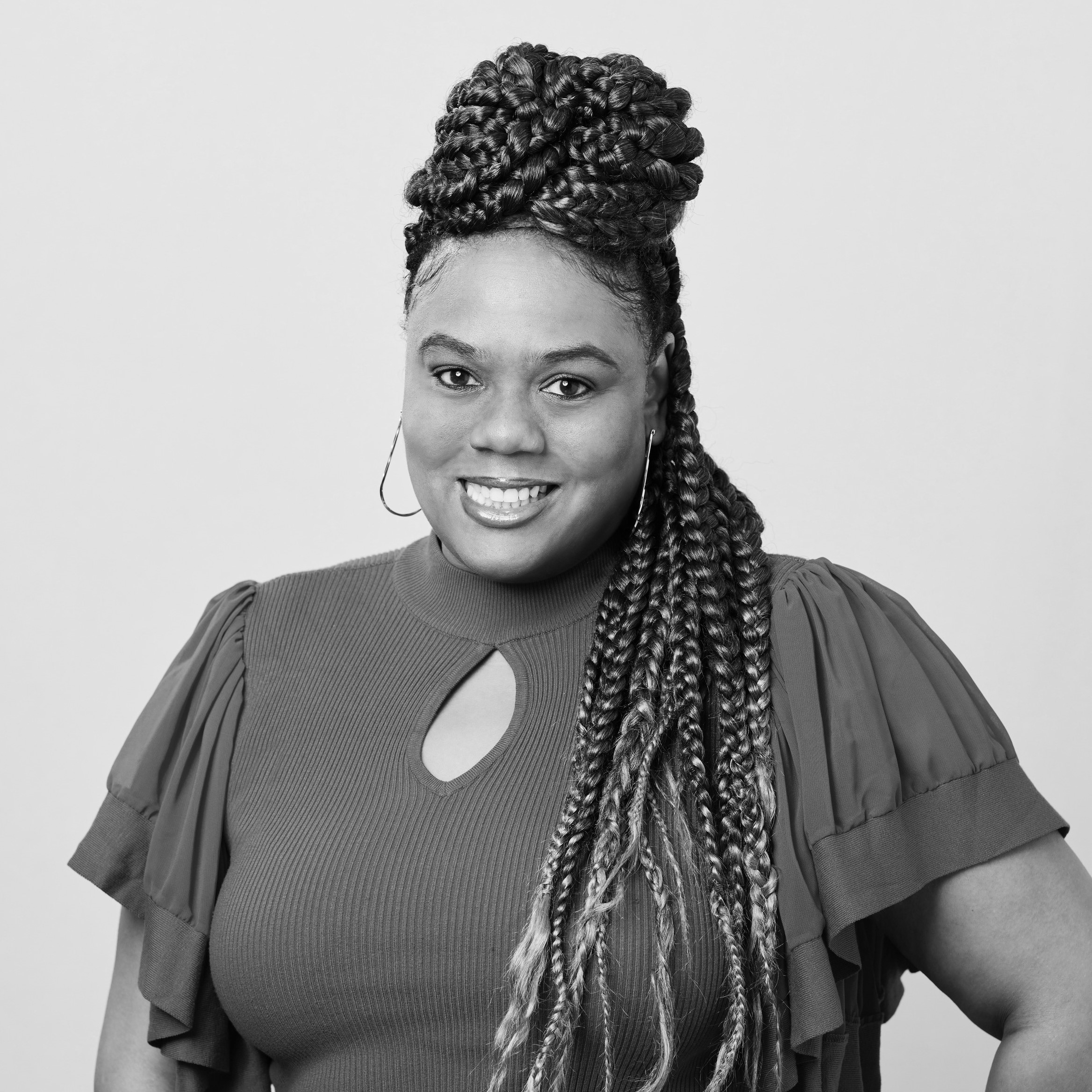 Yooz_Sharlonda_Thomas_1445_a_black and white