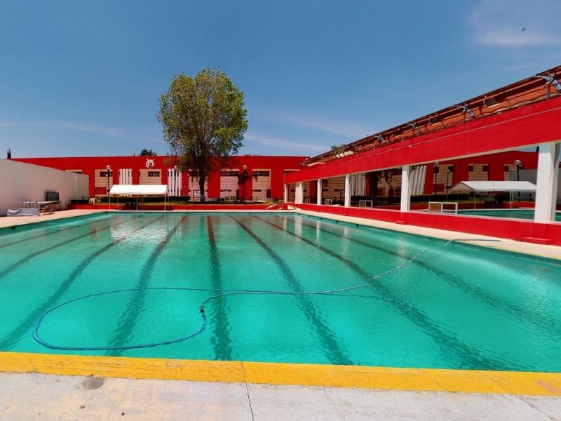 campus-aguascalientes-alberca-uvm