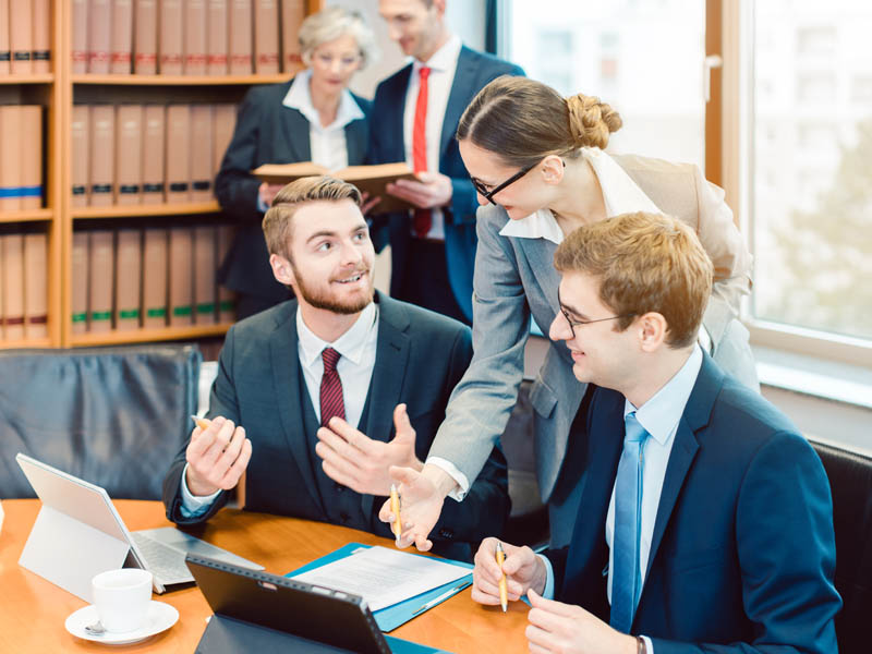 5 maestrías que puedes estudiar si eres abogado