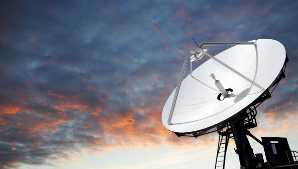 Internet par satellite permet de bénéficier du haut ou du très haut débit même en zone blanche