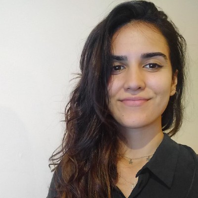 Luna Khan