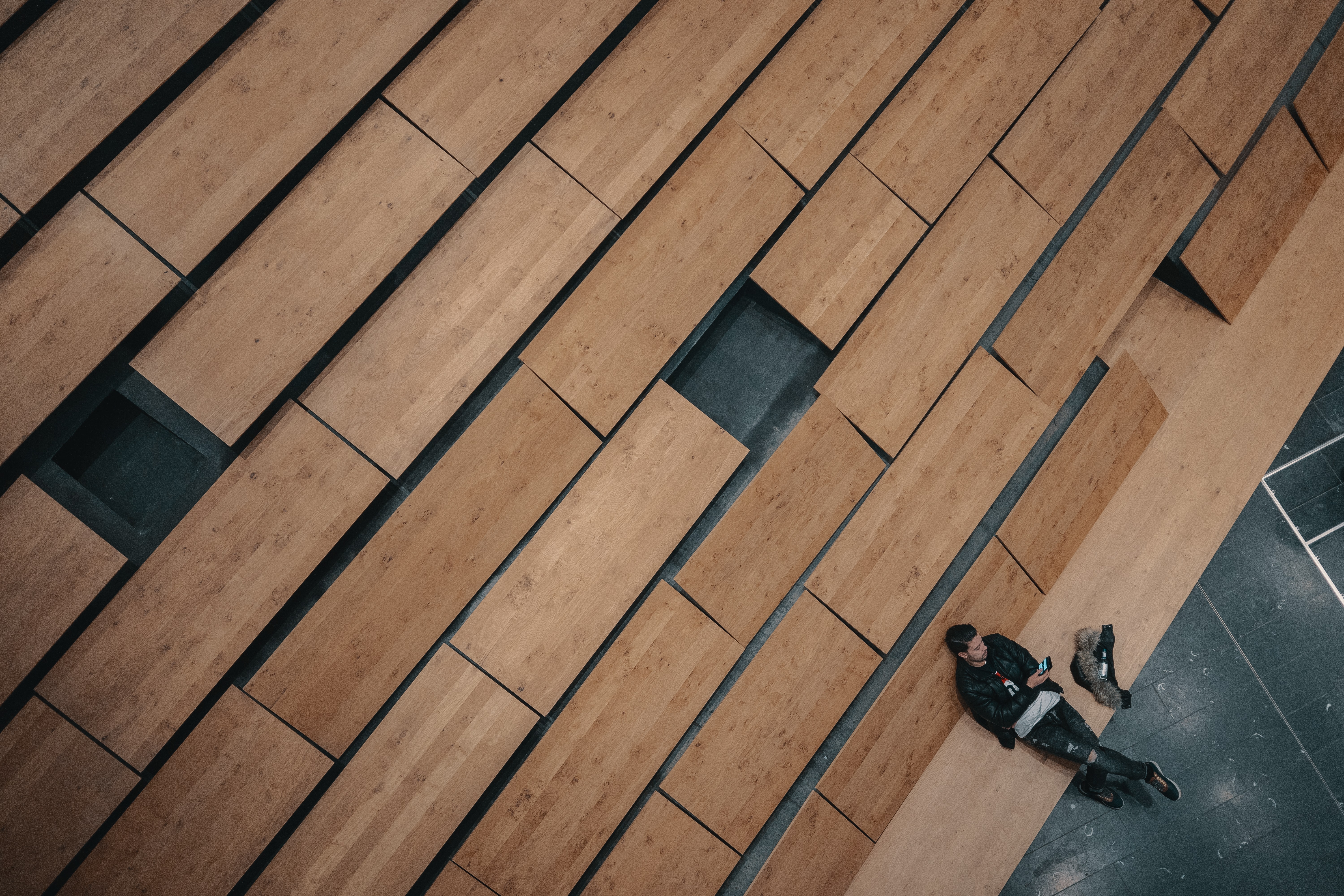 ross-sneddon-vU1Pi4lvUHA-unsplash