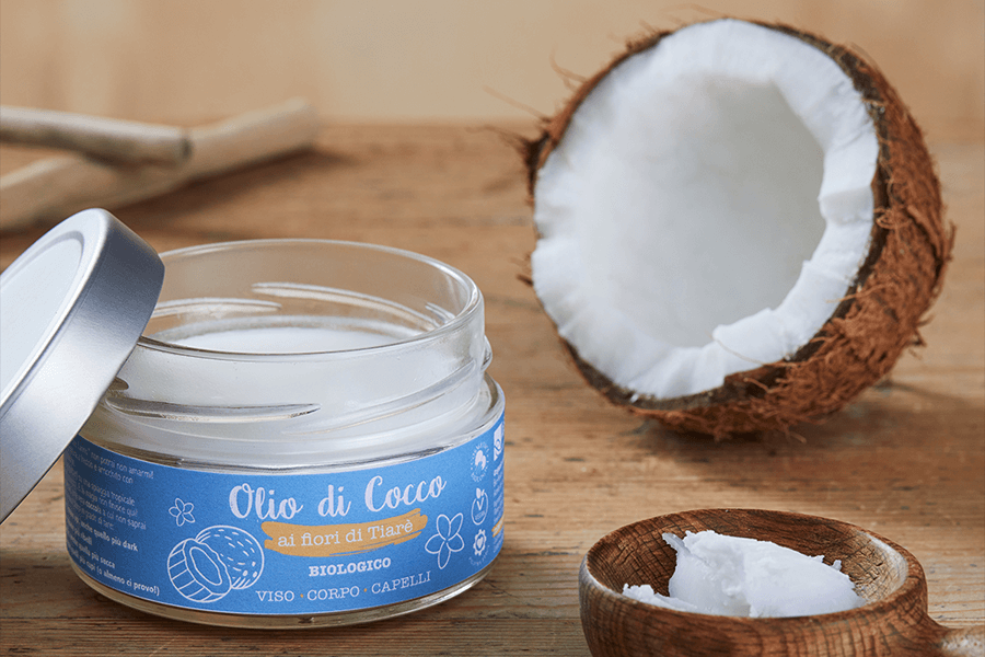 Come usare l'olio di cocco: tutte le proprietà cosmetiche