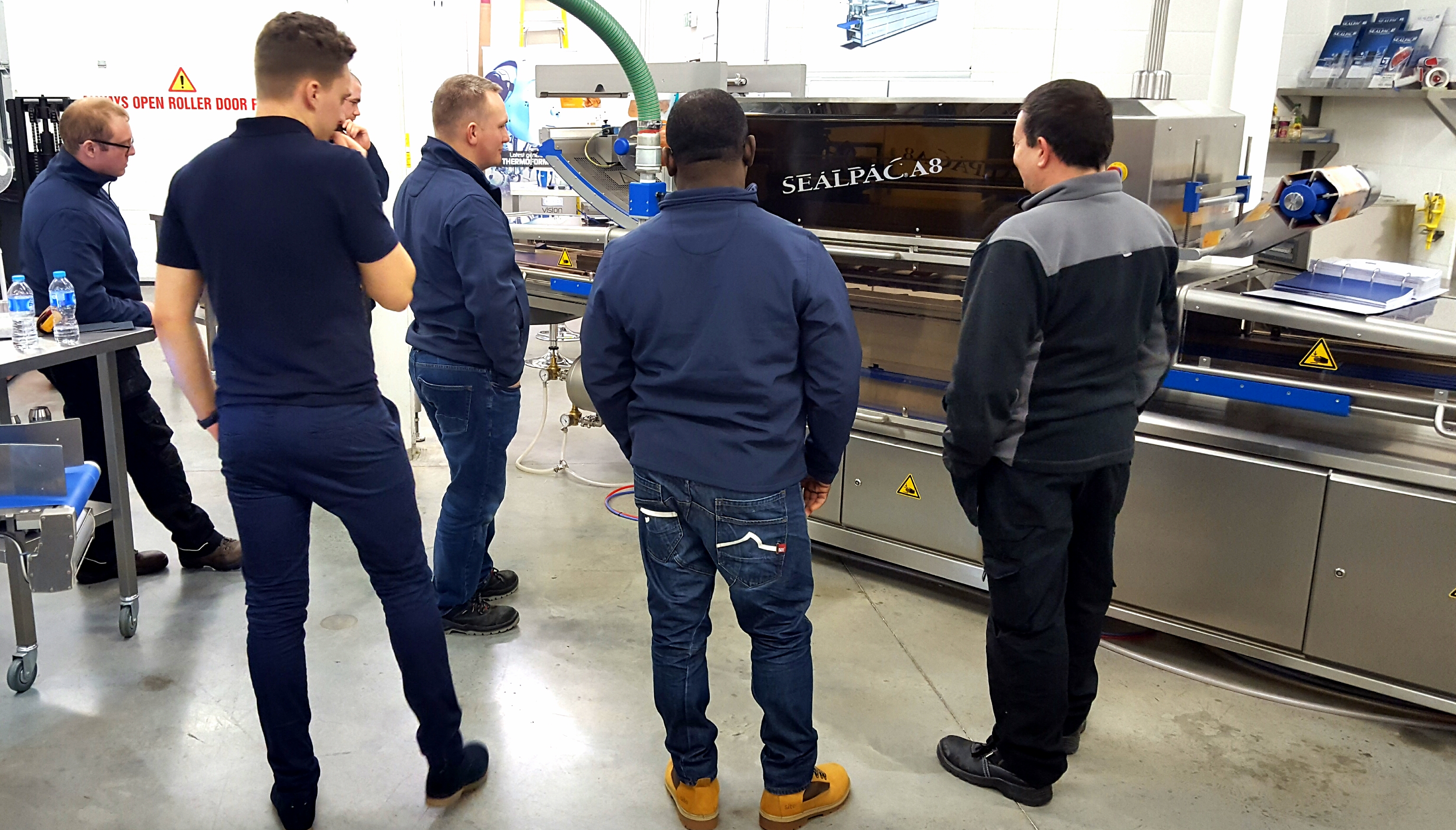 How to perform a leak detection test on a SEALPAC A10 Traysealer