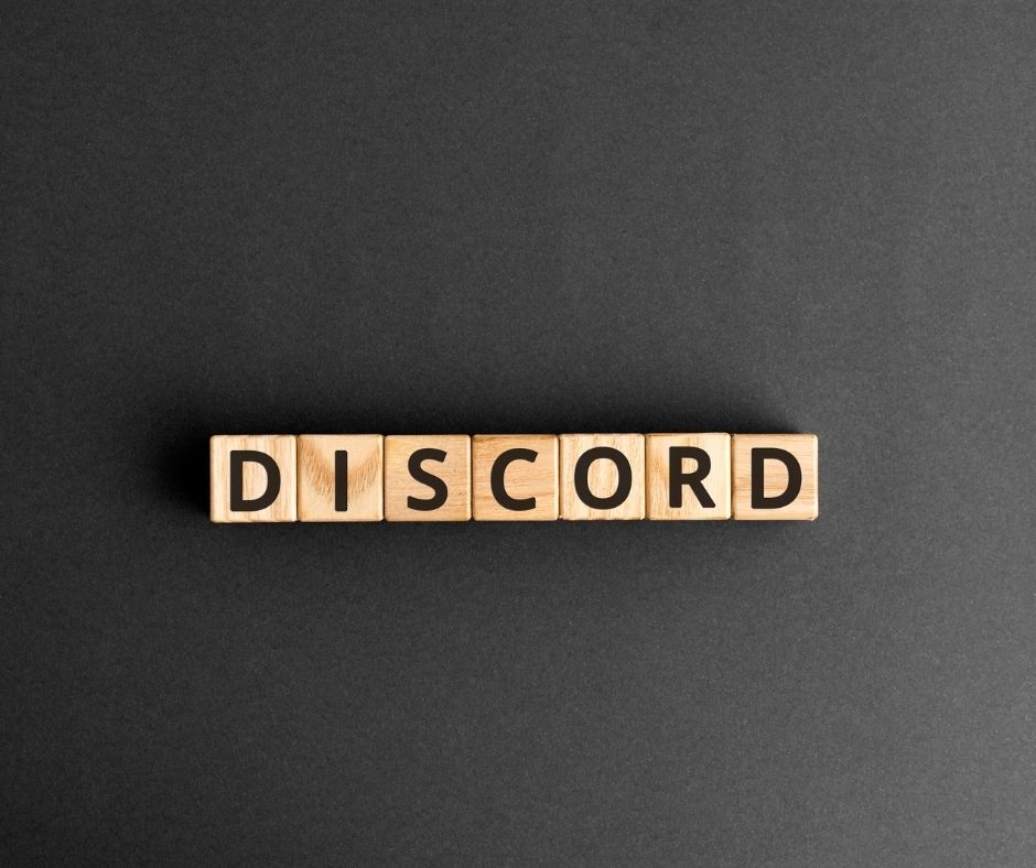 Discord word on wood