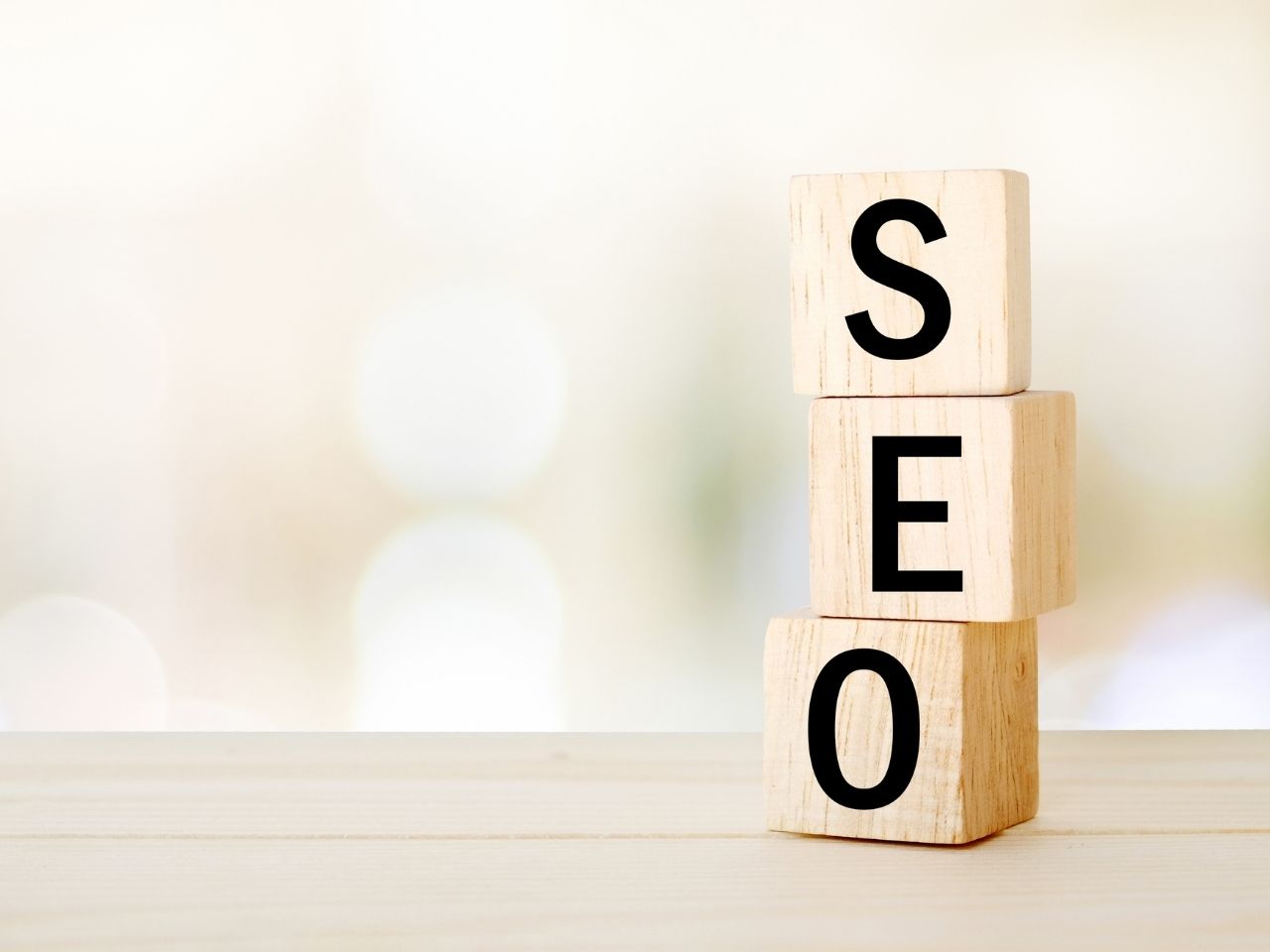 SEO on wood cubes