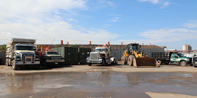 Mixed fleet on a construction site