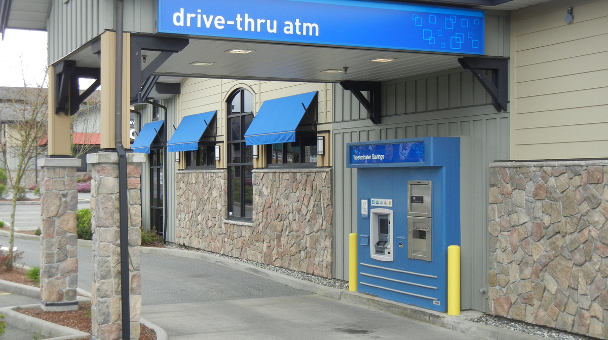 Chase Bank Golf Mill Shopping Center in Niles
