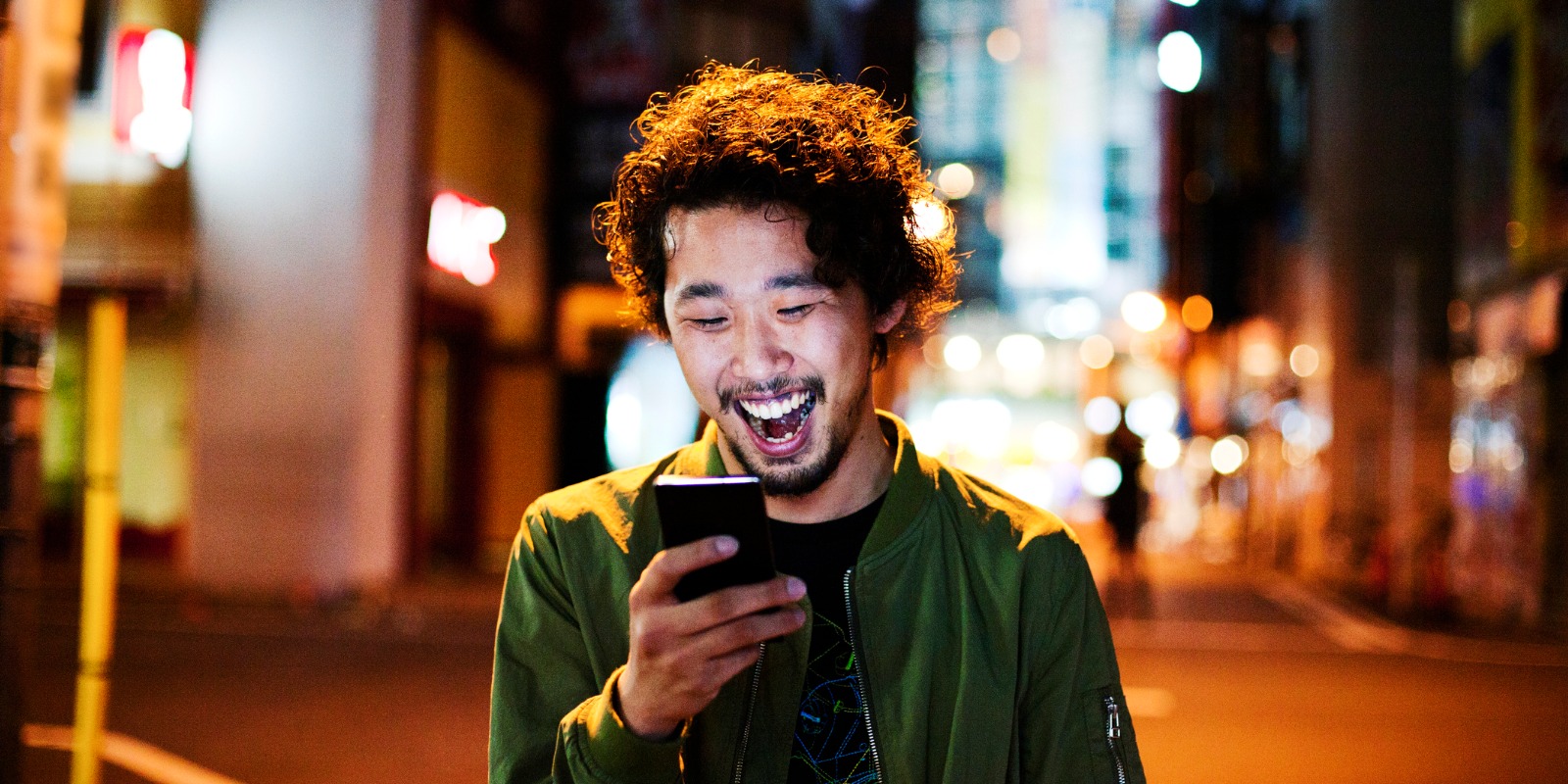 Small But Mighty Ways To Surprise & Delight Your Customers