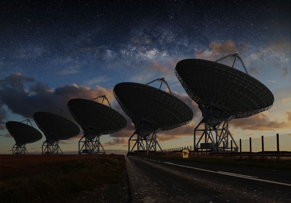 Antennas on Land 1000 x 700