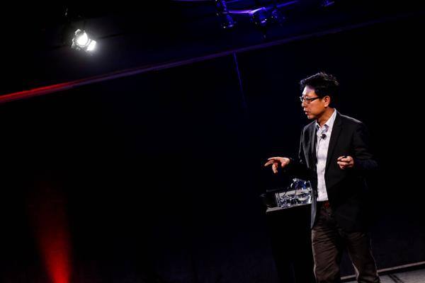 nisum-vp-presented-accelerating-omni-channel-strategy-chile-digital-conference