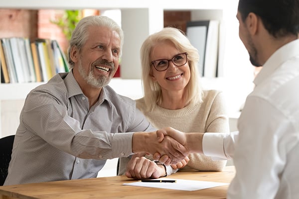 loan-issuing-600x400