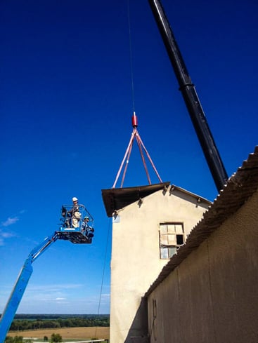 Maintance Workers Crane