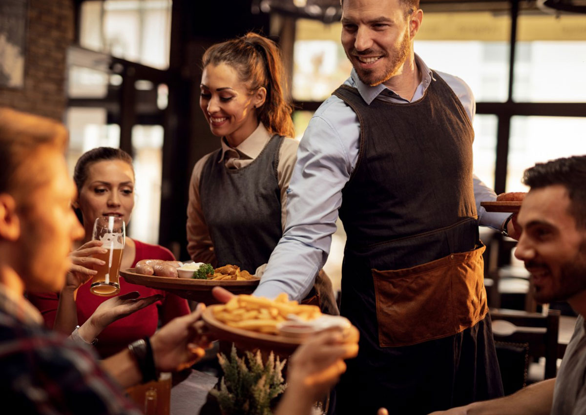 Optimize Your Restaurant's Customer Service | Mad Mobile